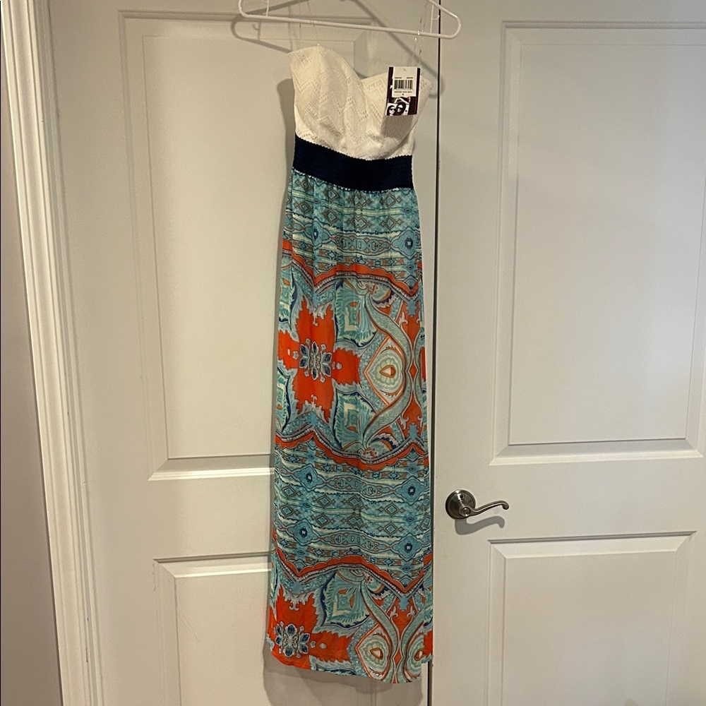 Trixxi Strapless Maxi Dress with White and Blue-Orange Pattern